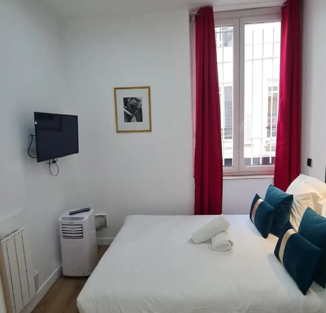 32 Atelier Fashion Paris